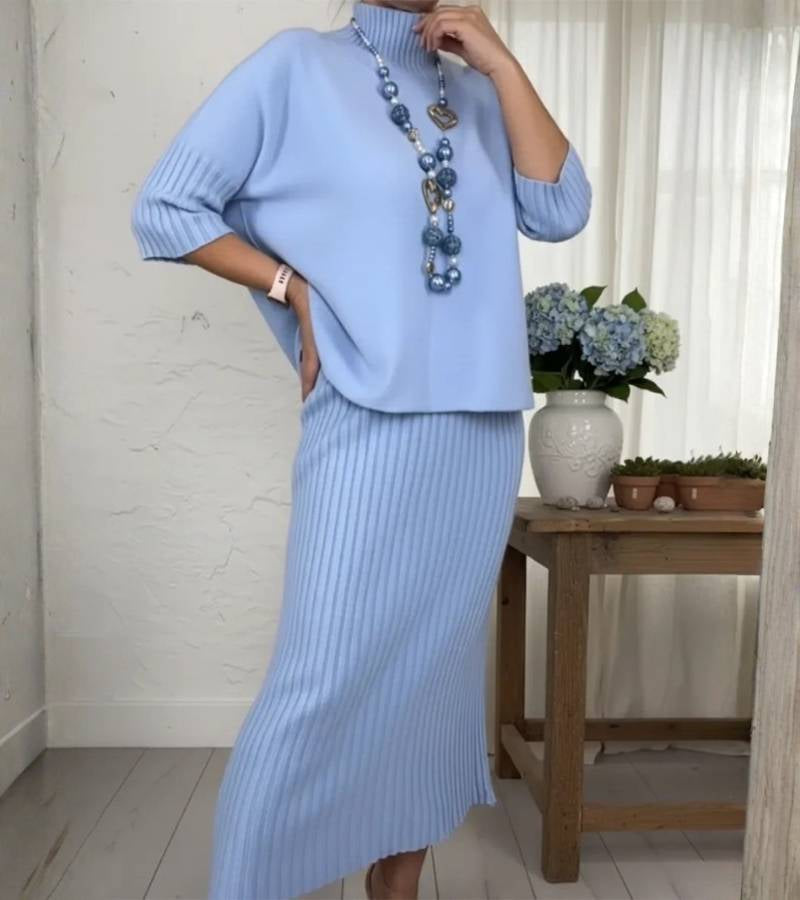 Caoilinn | Knitted set with a ribbed skirt