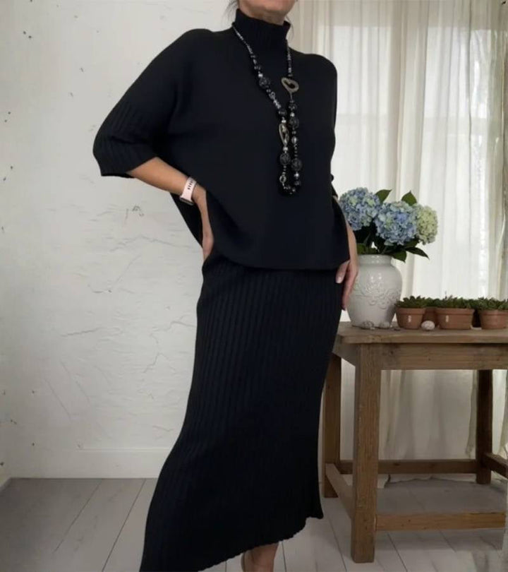 Caoilinn | Knitted set with a ribbed skirt