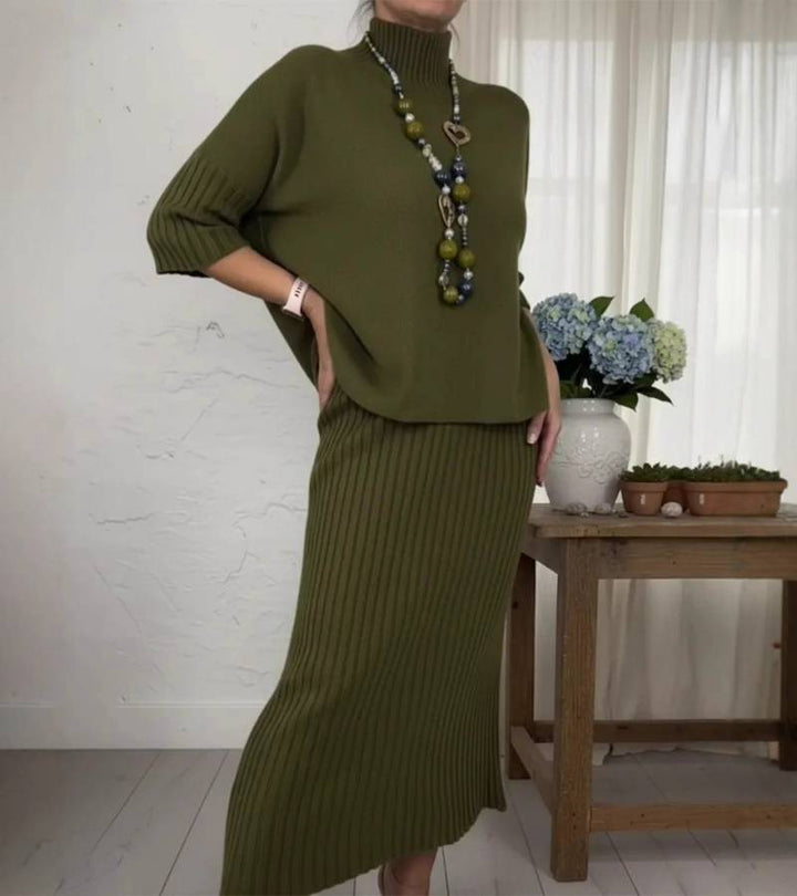 Caoilinn | Knitted set with a ribbed skirt