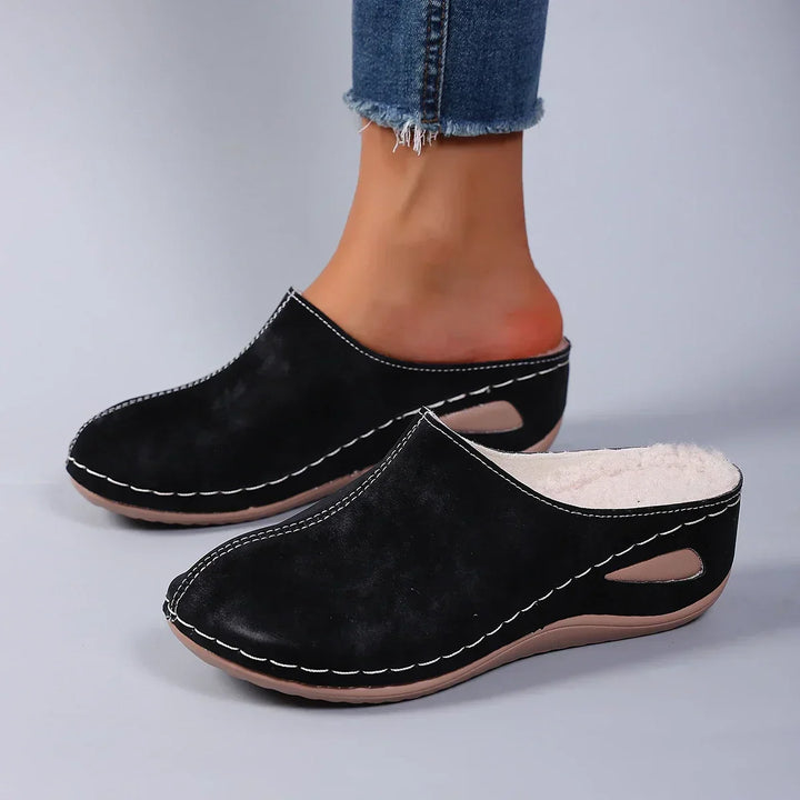 Ronit | Orthopedic Slippers for Daily Comfort