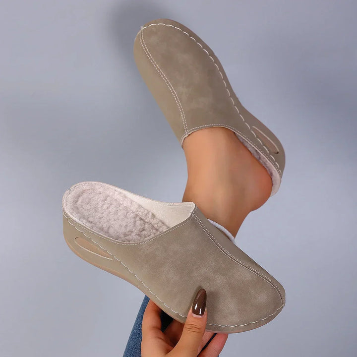 Ronit | Orthopedic Slippers for Daily Comfort