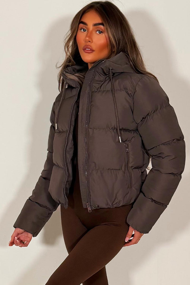 Hooded Puffer Jacket in Brown