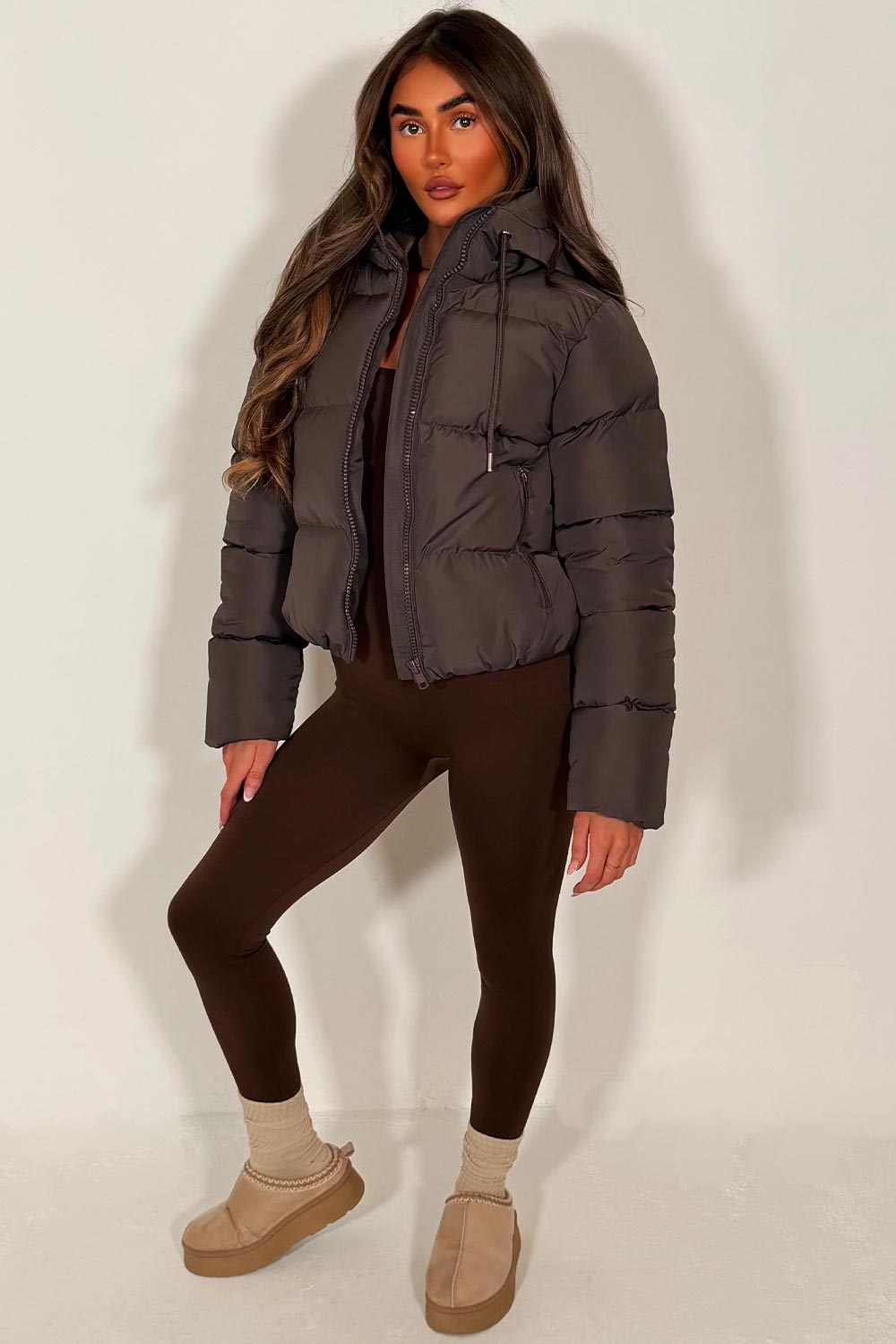 Hooded Puffer Jacket in Brown