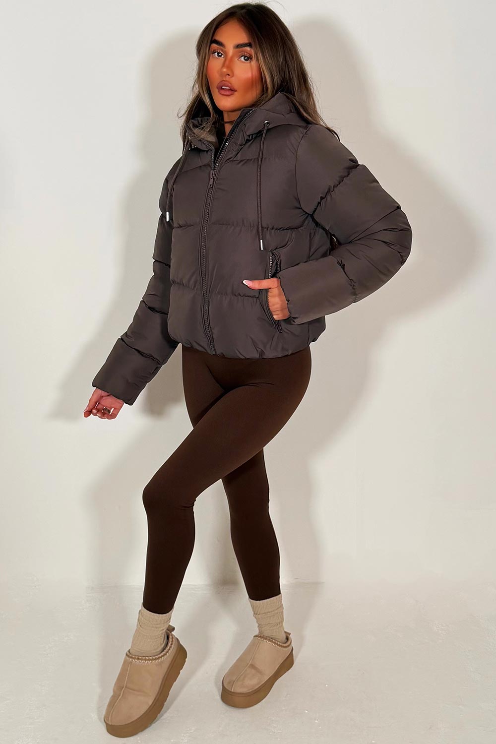 Hooded Puffer Jacket in Brown