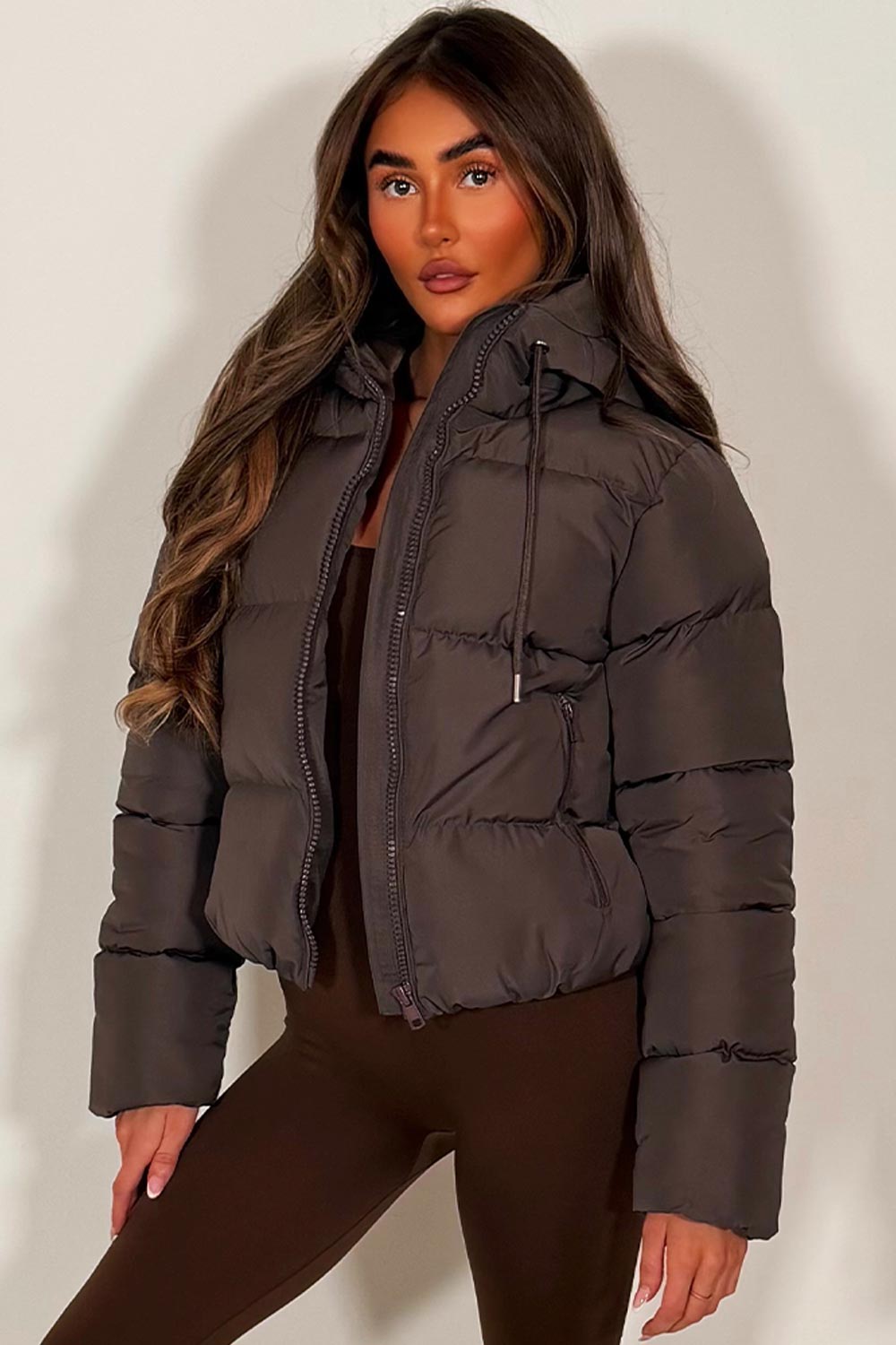 Hooded Puffer Jacket in Brown