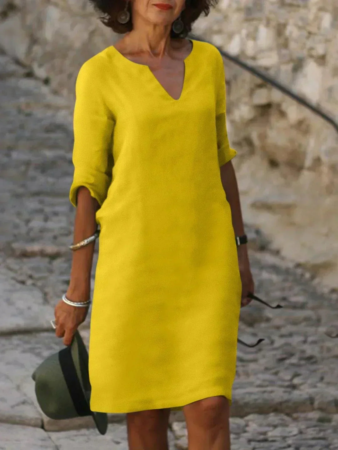 Molly | Elegant Dress with V-Neck